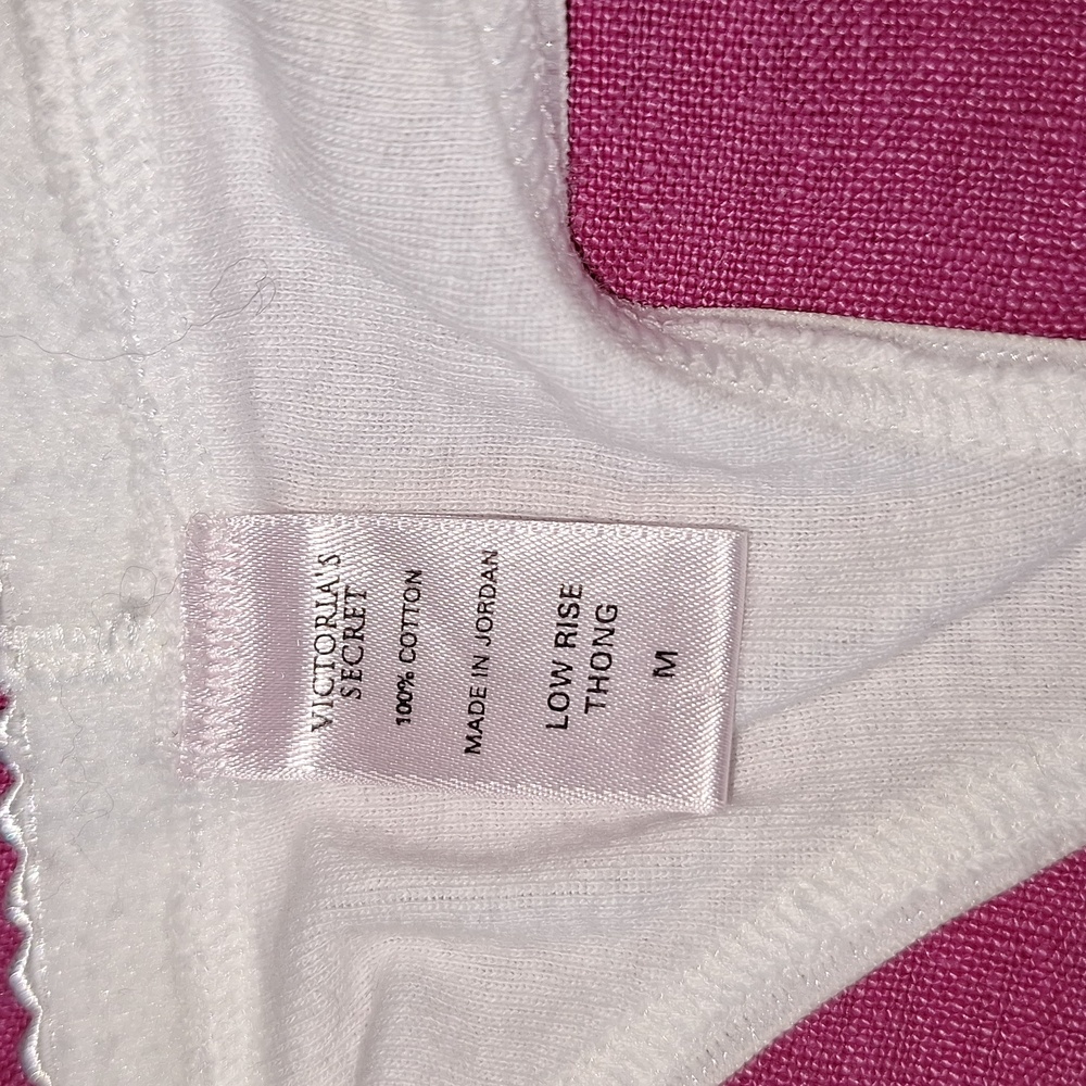 2 Pairs of Painties (1)Vic Secret Low Rise Thong Size M (1) Pair purple Size 6 - Picture 9 of 10